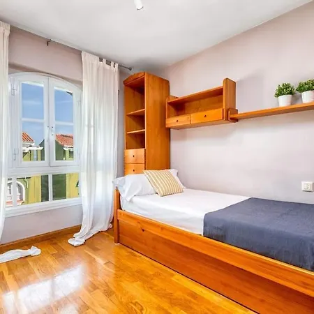 Duplex With Sea Views 말라가