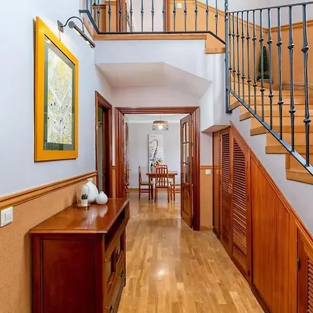Duplex With Sea Views 아파트