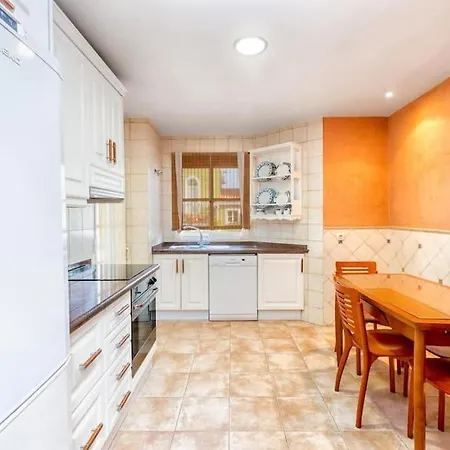 Duplex With Sea Views 아파트 *